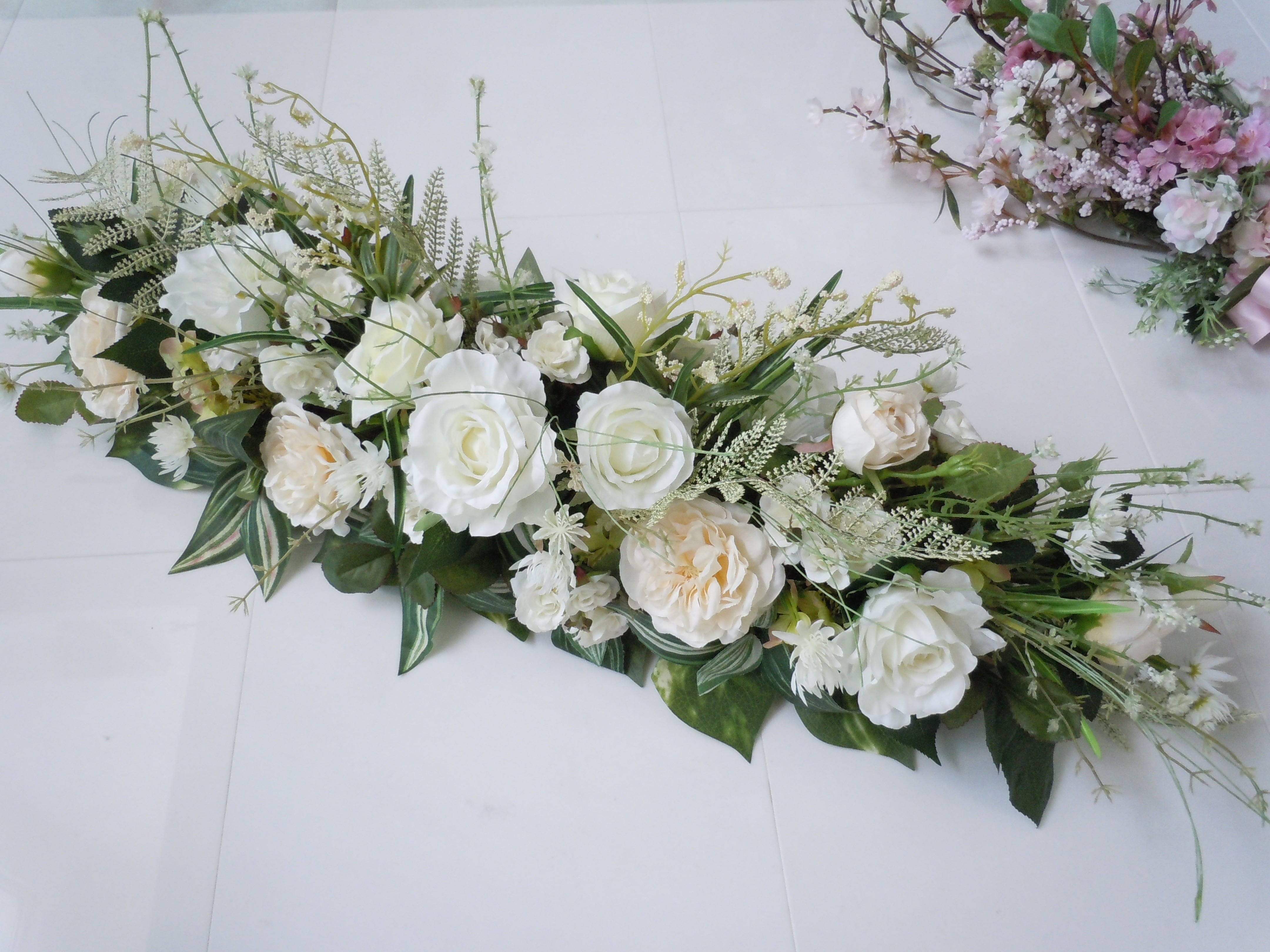 【美品】ホワイト グリーン アレンジメント 12個セット 造花 装花 結婚式 美品】ホワイト グリーン アレンジメント 12個セット 造花 装花 結婚式