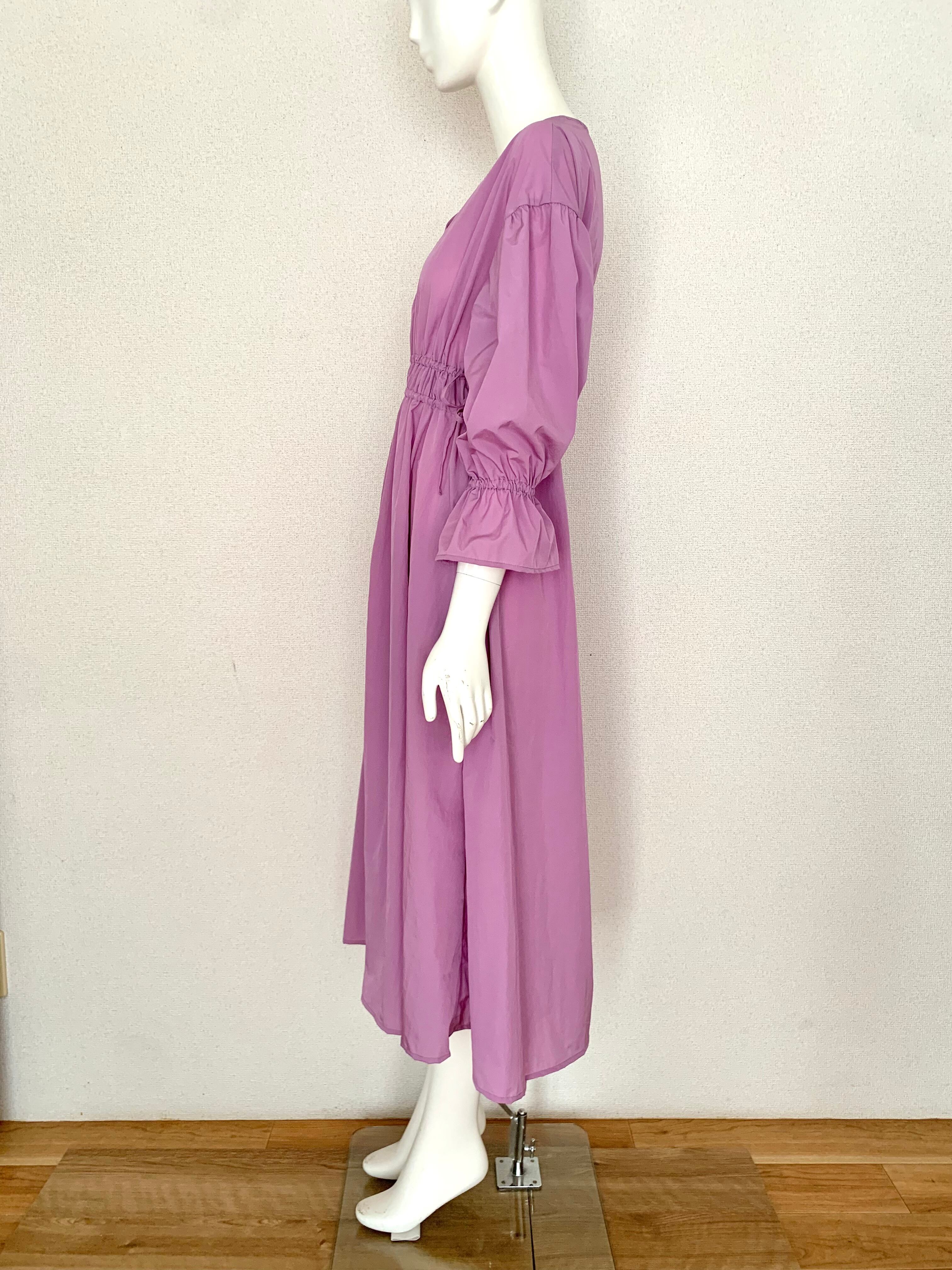 【日本製】軽量撥水ナイロンVネックドロストOP