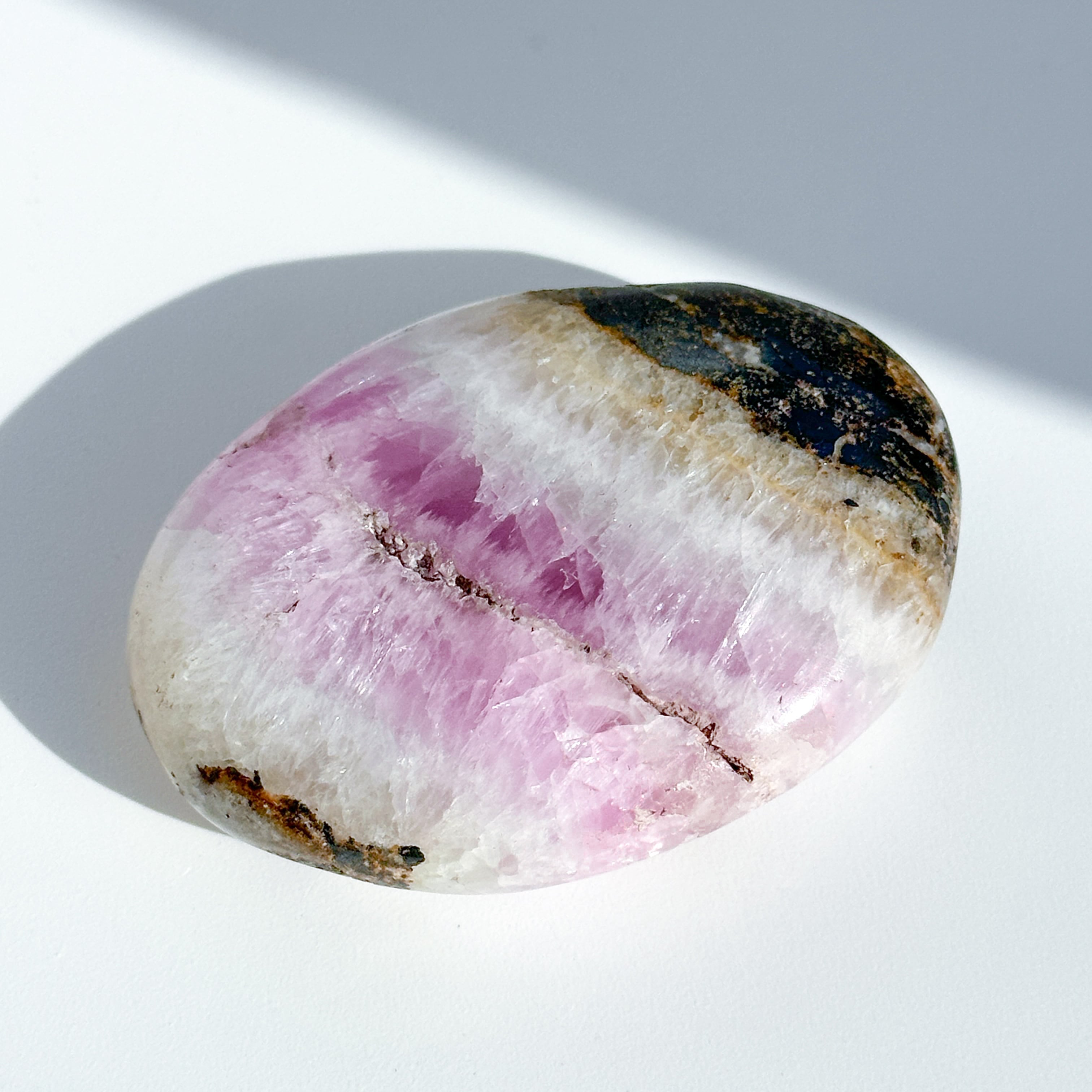 ピンクアラゴナイト パームストーン56◇Pink Aragonite Palm Stone◇天然石・鉱物・パワーストーン