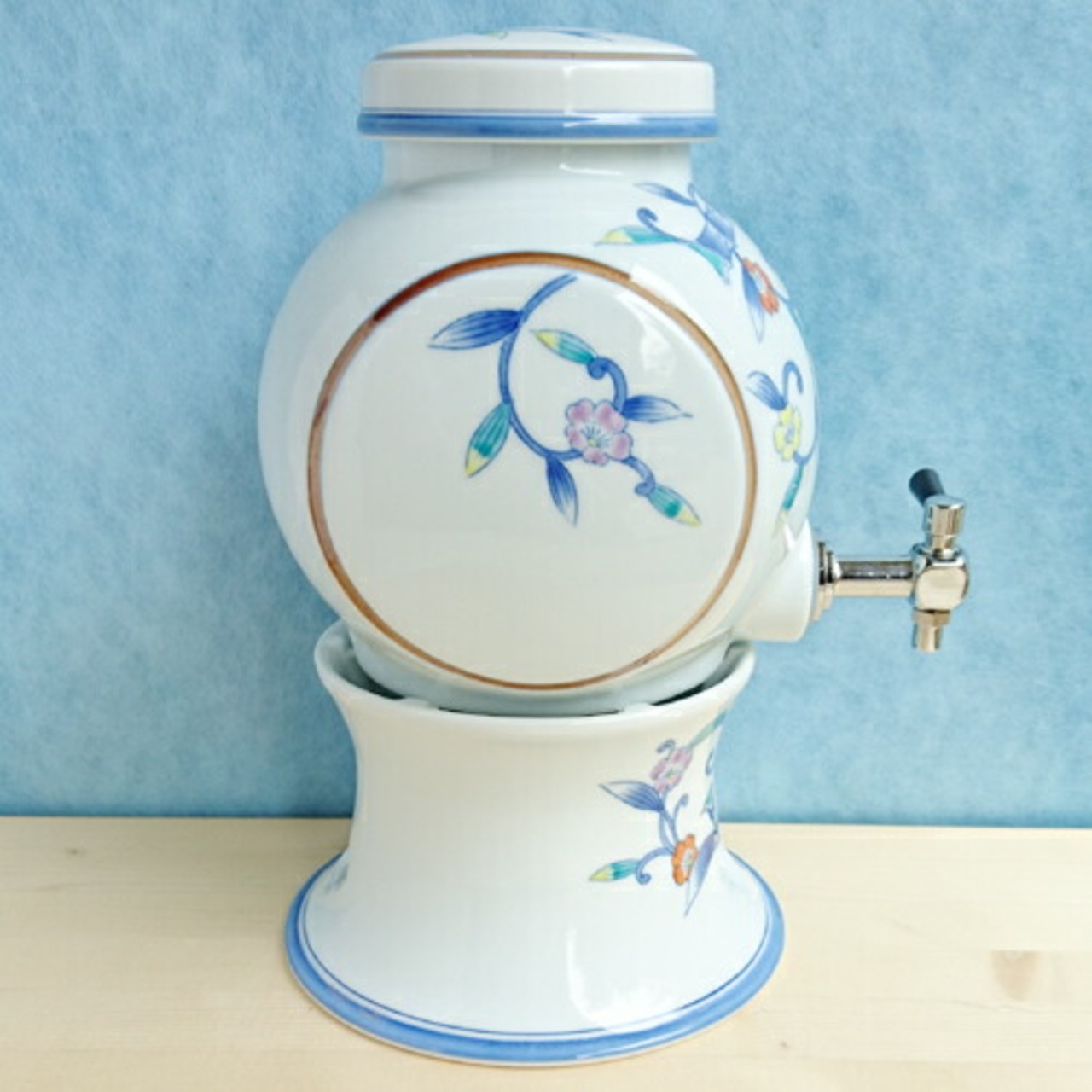 【送料無料】有田焼　サーバー磁器台付　枝花 1-092