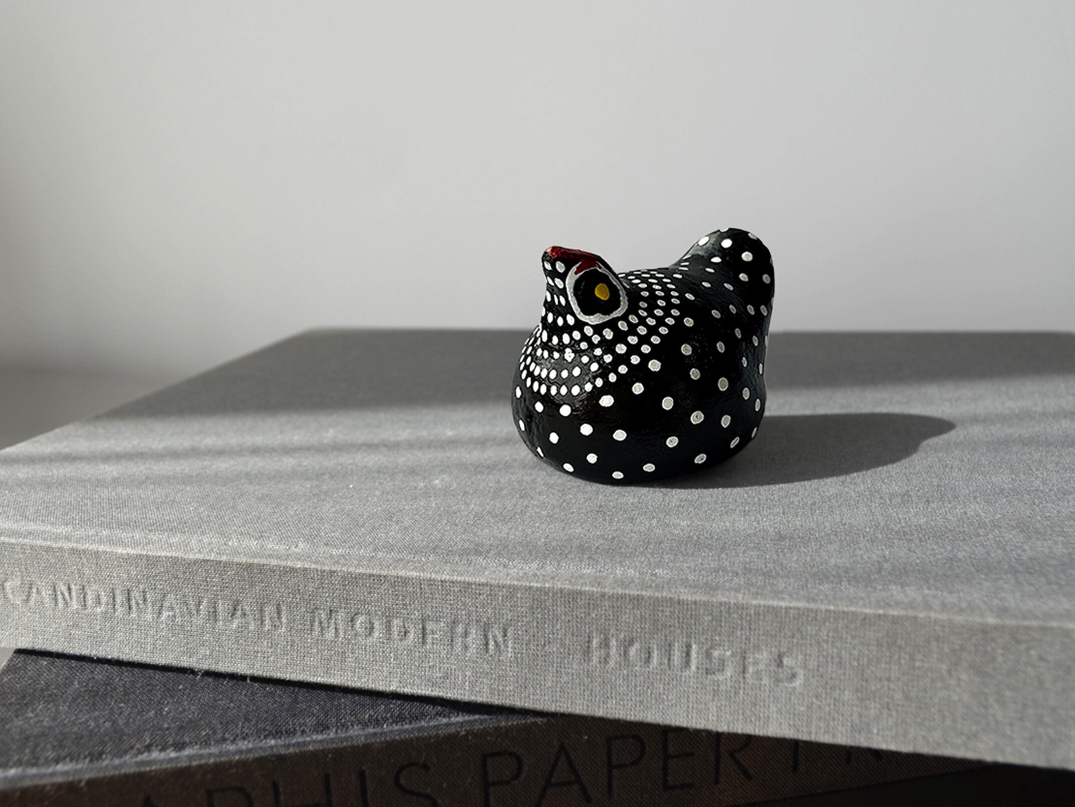 【sold out 】エチオピア ホロホロ鳥 陶器の置物 (SS)