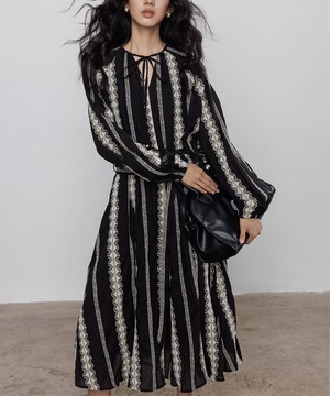 ストライプ刺しゅうワンピース【w-30070】