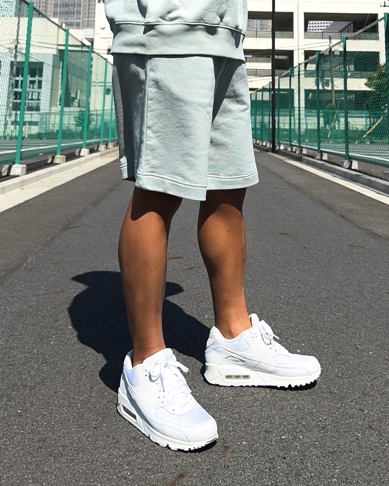 BASIC ONE POINT LOOSE FIT SWEAT SHORTS - ACID GREEN