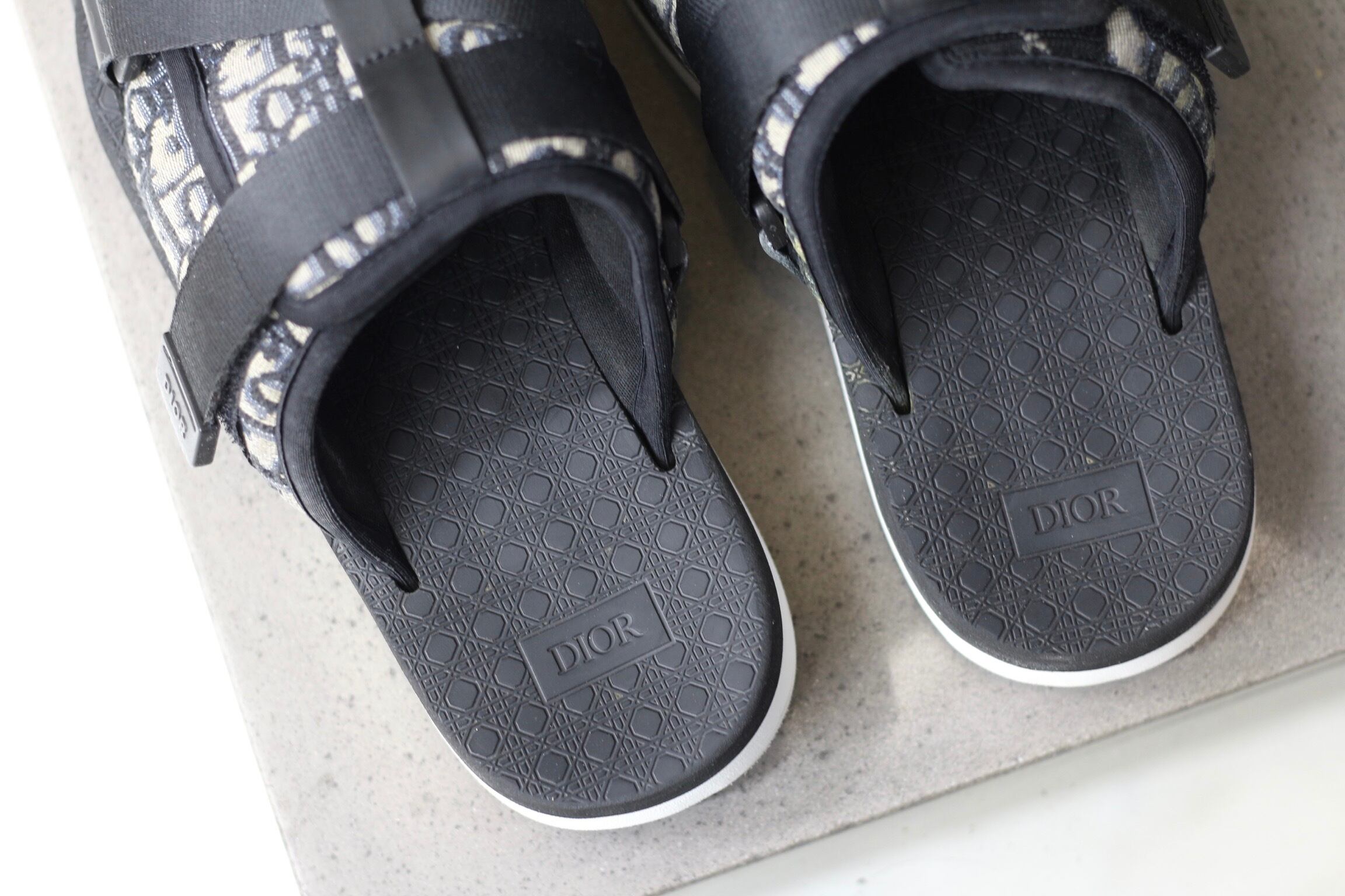 dior ディオール オブリーク柄 サンダル トロッター メンズ 41 dior ディオール オブリーク柄 サンダル トロッター メンズ 41