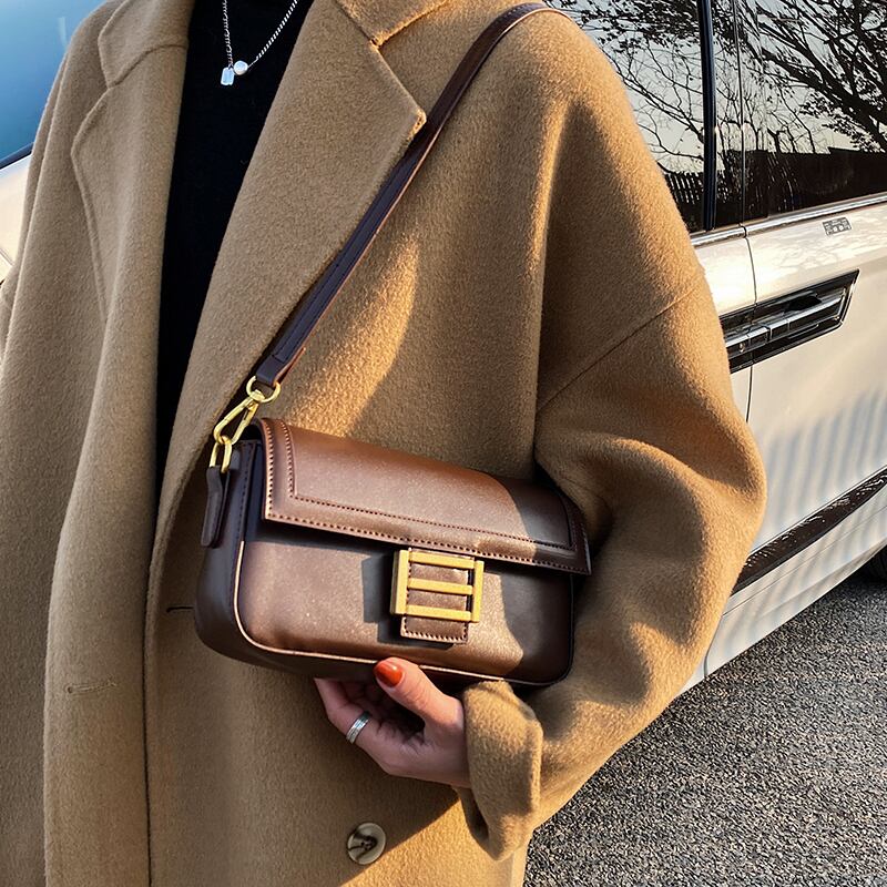 スタンダードオータムウィンターレッド レトロ 秋物 冬物 メッセンジャーバッグ Tiancai_Wing_Bag86167844877