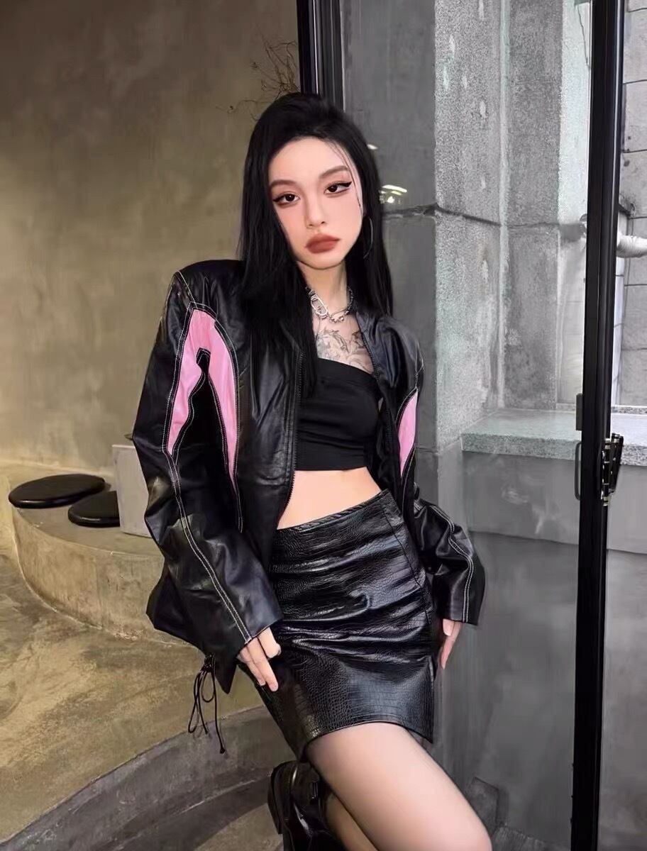 ジャケット 黒 ピンク 革ジャン レザー風 ジャケット ピンク アウター