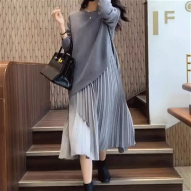 【送料無料】 ロングワンピ 2色 ひざ丈 長袖 Uネック Aライン フレア プリーツ 異素材切り替え ドッキング 厚手生地 エレガント 可愛い 大人可愛い きれいめ シンプル カジュアル シック コンサバ 華やか 大人 上品 おしゃれ お洒落 主役級 こなれ感 高見え 高級感 無地 秋 冬 レディース 女性用 ママ 20代 30代 40代 デート お出かけ 女子会 お呼ばれ 休日 お茶会 授業参観 着回し 普段使い ファッション コーデ スタイル 楽ちん 体型カバー 定番 着痩せ 大人カラー モノトーン