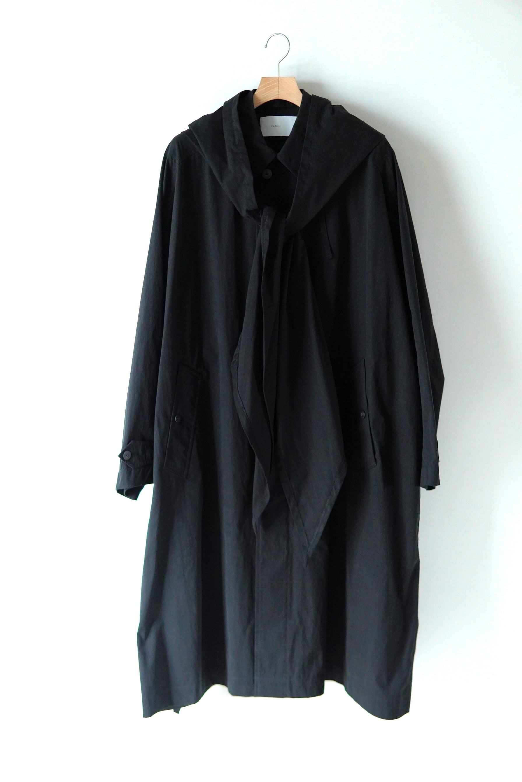i'm here : / HAOLI TRENCH COAT