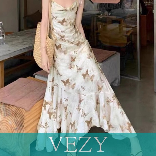 蝶柄キャミワンピース アシンメトリー夏服 リゾートワンピース 涼しげ ロングワンピース ノースリーブ フリルワンピース 大人可愛い フレアワンピース夏 ワンピース  VEZY ベジー  ItemNo.【22949788】