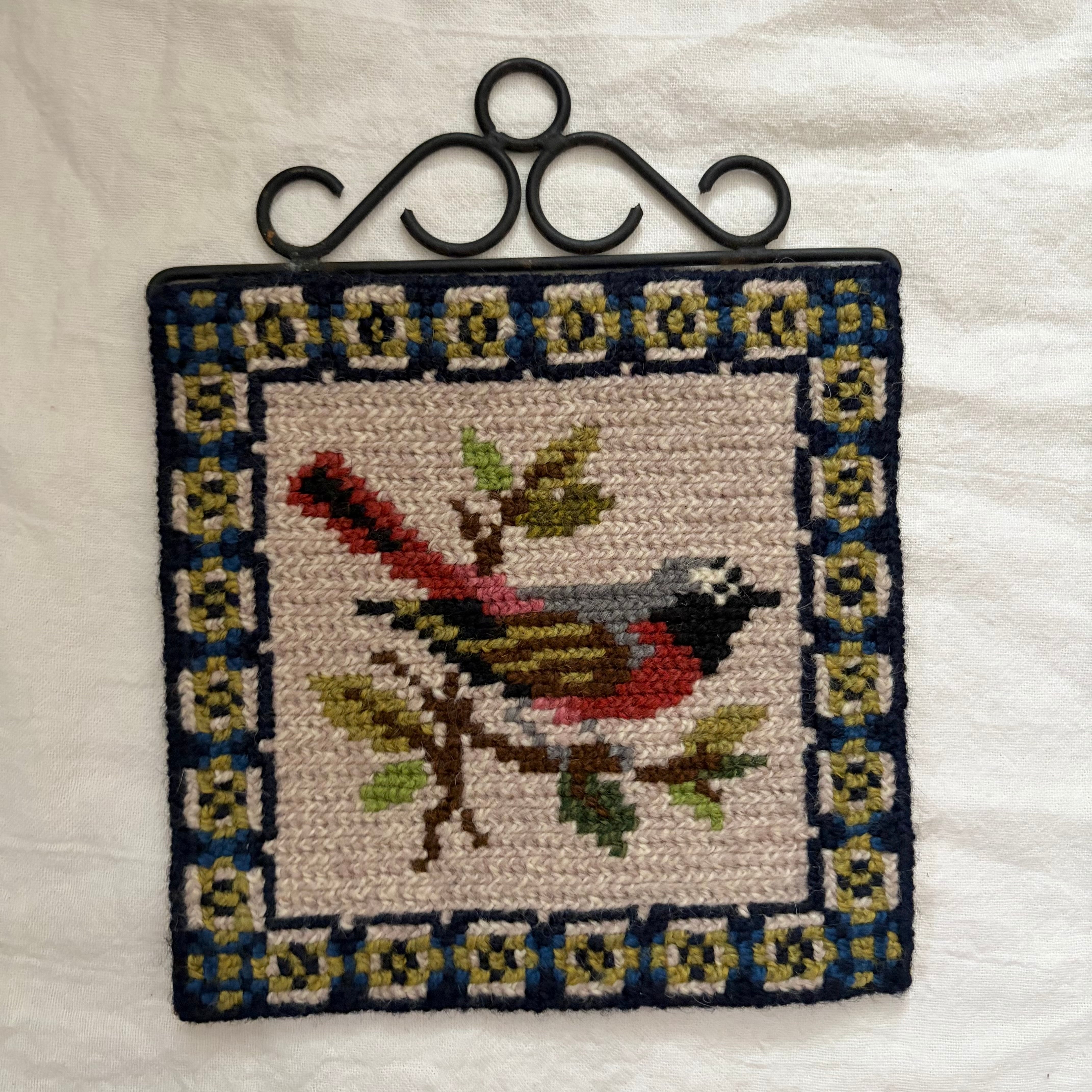 秋の風景の刺繍絵 | tsuitachi craft&brocante