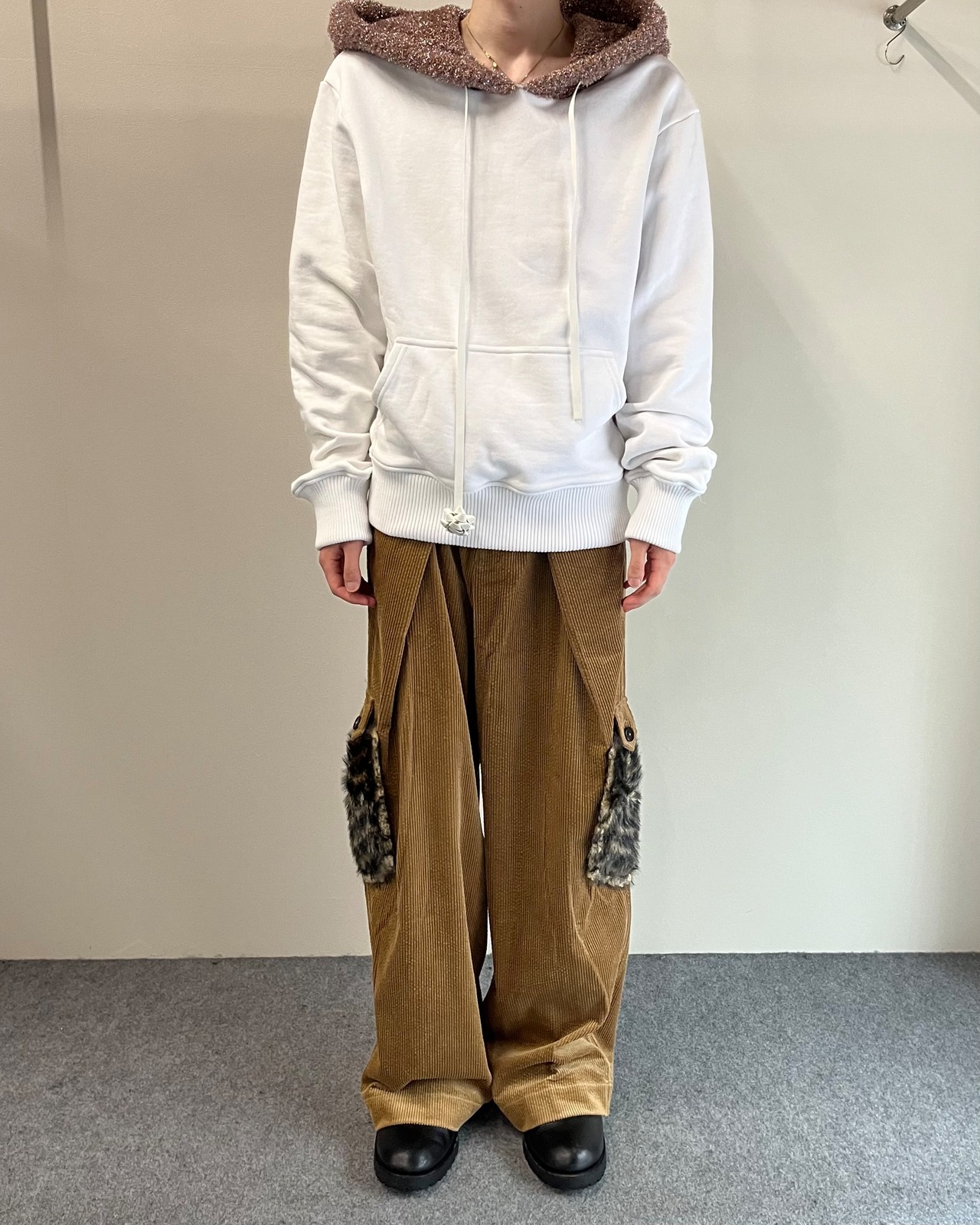 【26/AW Oscar Ouyang】White/Pink knit sparkly sleeping hat hoodie