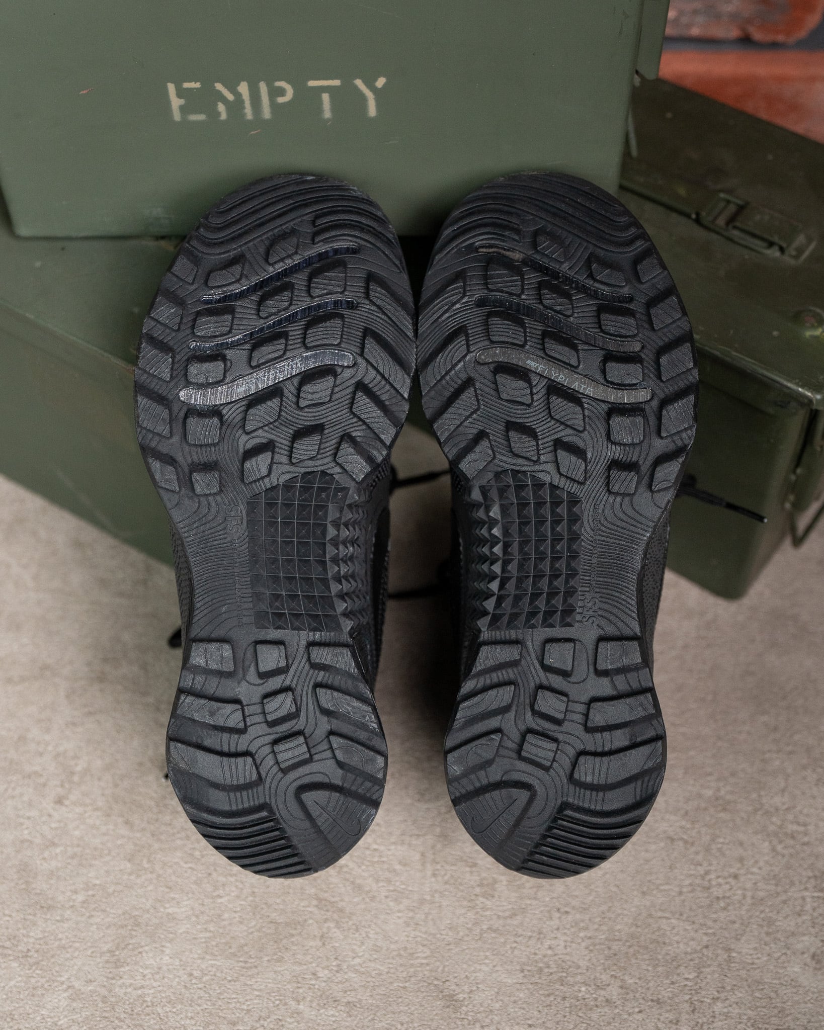 DEADSTOCK】