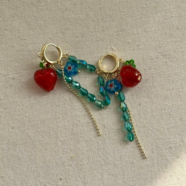 HUATUレトロな小花ビーズタッセルピアス