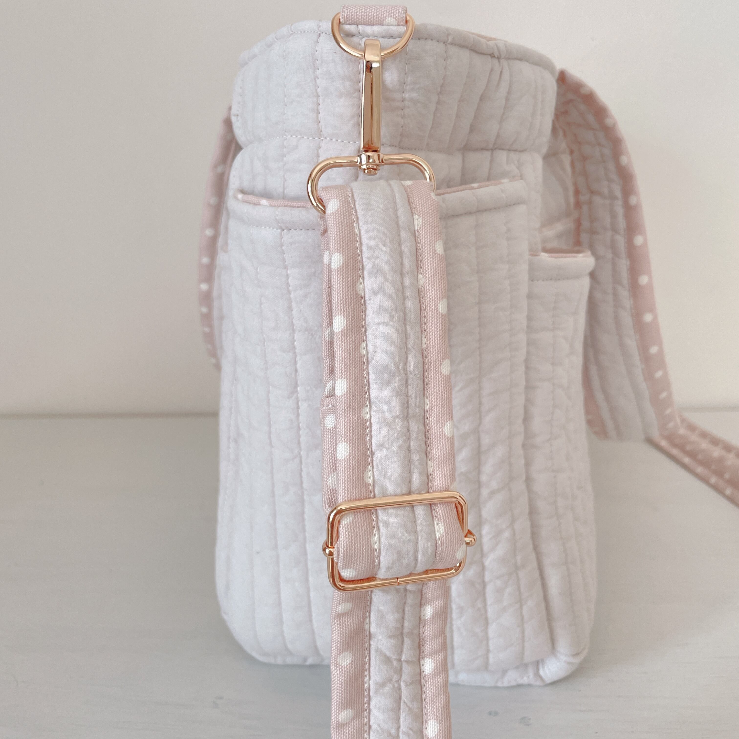 kumo様 calin マザーズバッグ ホワイト câlin (カラン) マザーズバッグ.ベビーアイテム (@calin__