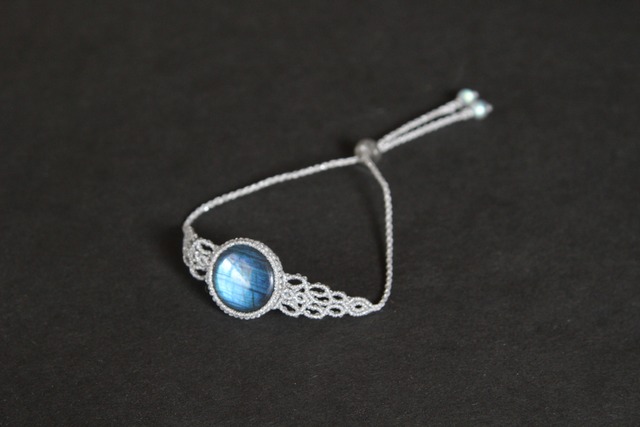 Labradorite micro macrame bracelet