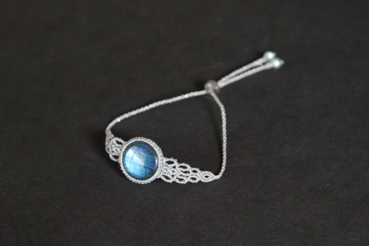 Labradorite micro macrame bracelet