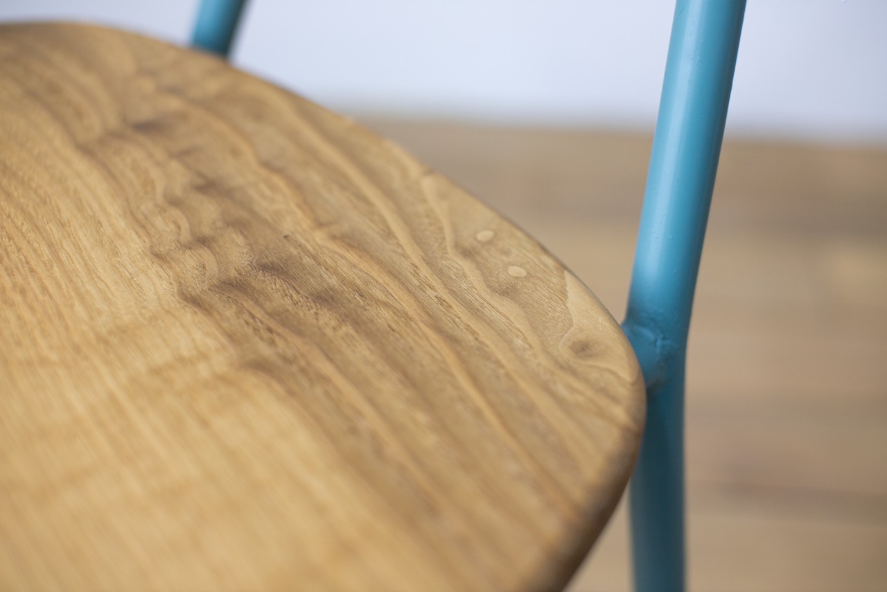 GOOD LUCK CHAIR 010