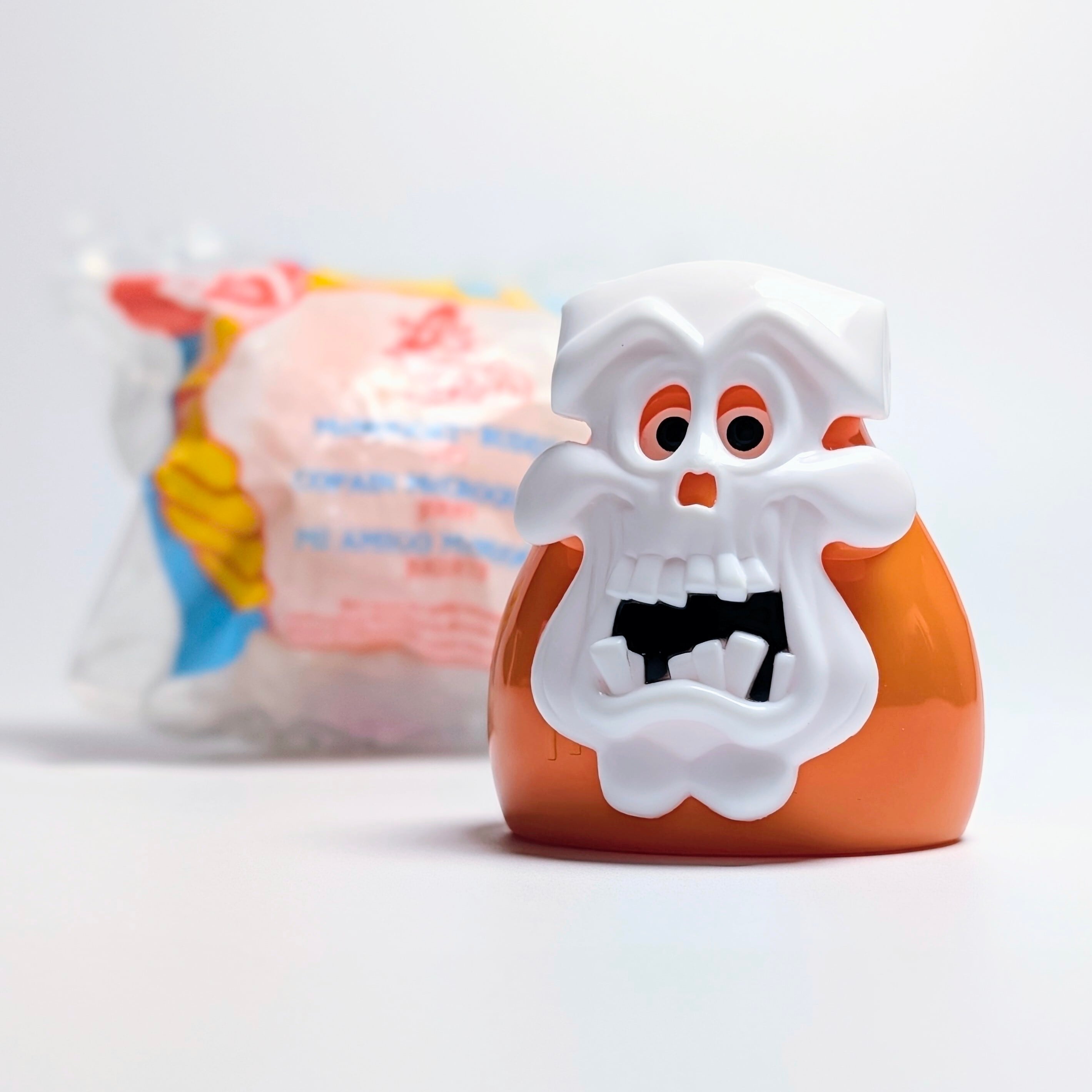 ☆ DEADSTOCK / VINTAGE 1998☆【 McDonald's  ( マクドナルド ) 】1998年海外マクドナルドミールトイ『 Haunted Halloween ホーンテッド・ハロウィン 』マックナゲット・バディーズ スケルトン / キャンディディスペンサー / ハッピーミール 〚アメリカン雑貨 アメトイ〛