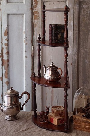 コーナーウォールシェルフ-antique corner wall shelf