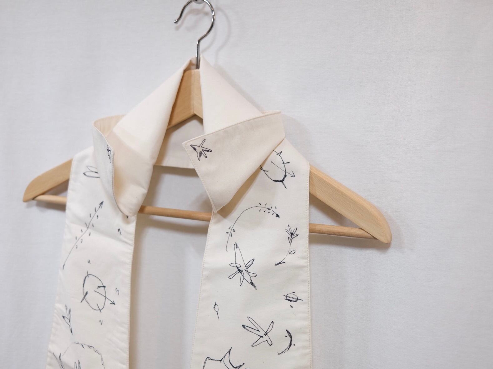 Tiscar Espadas” THE DRAWING COLLAR” | Lapel online store