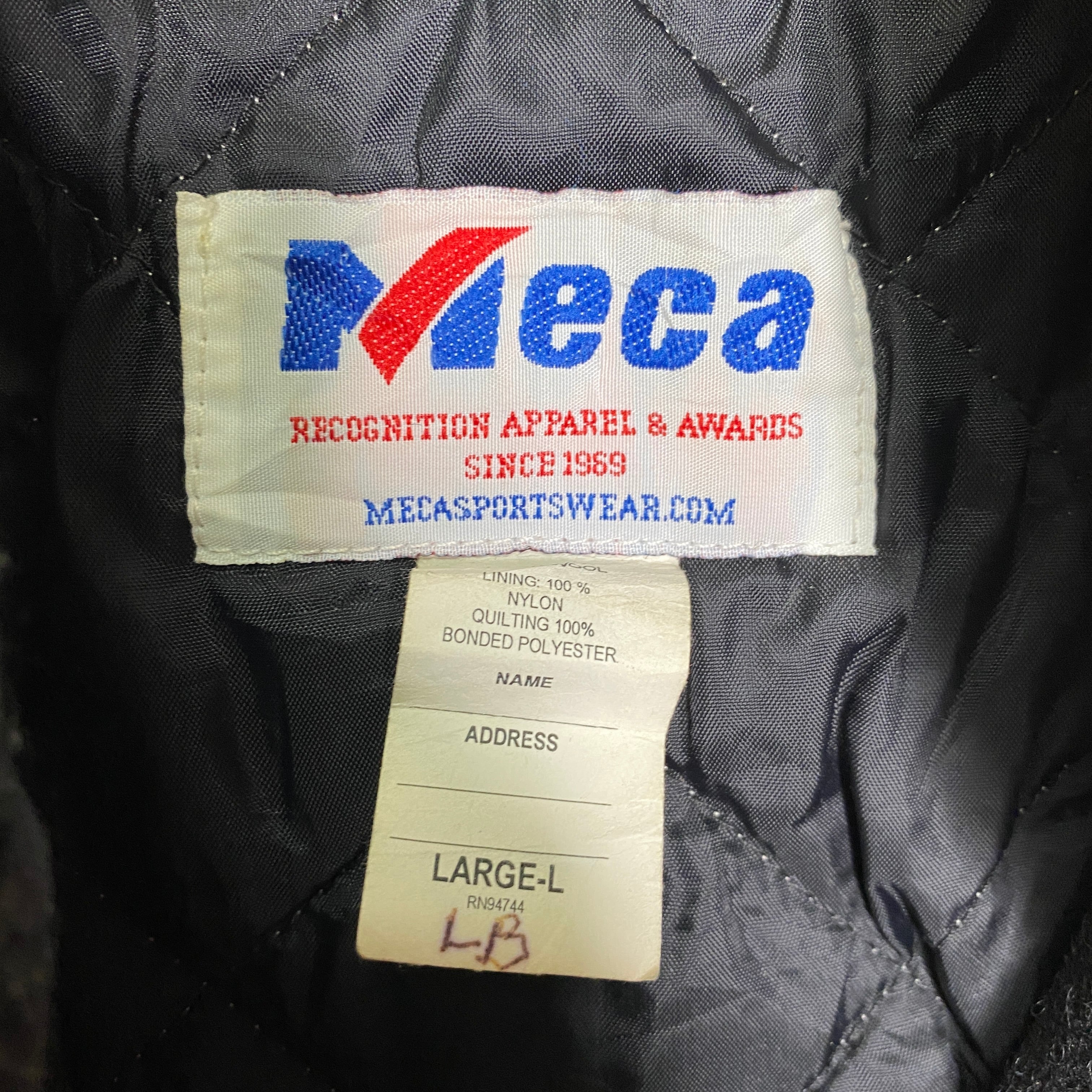 Meca スタジャン L（XL相当）ラグランスリーブ 両面刺繍入り バック 