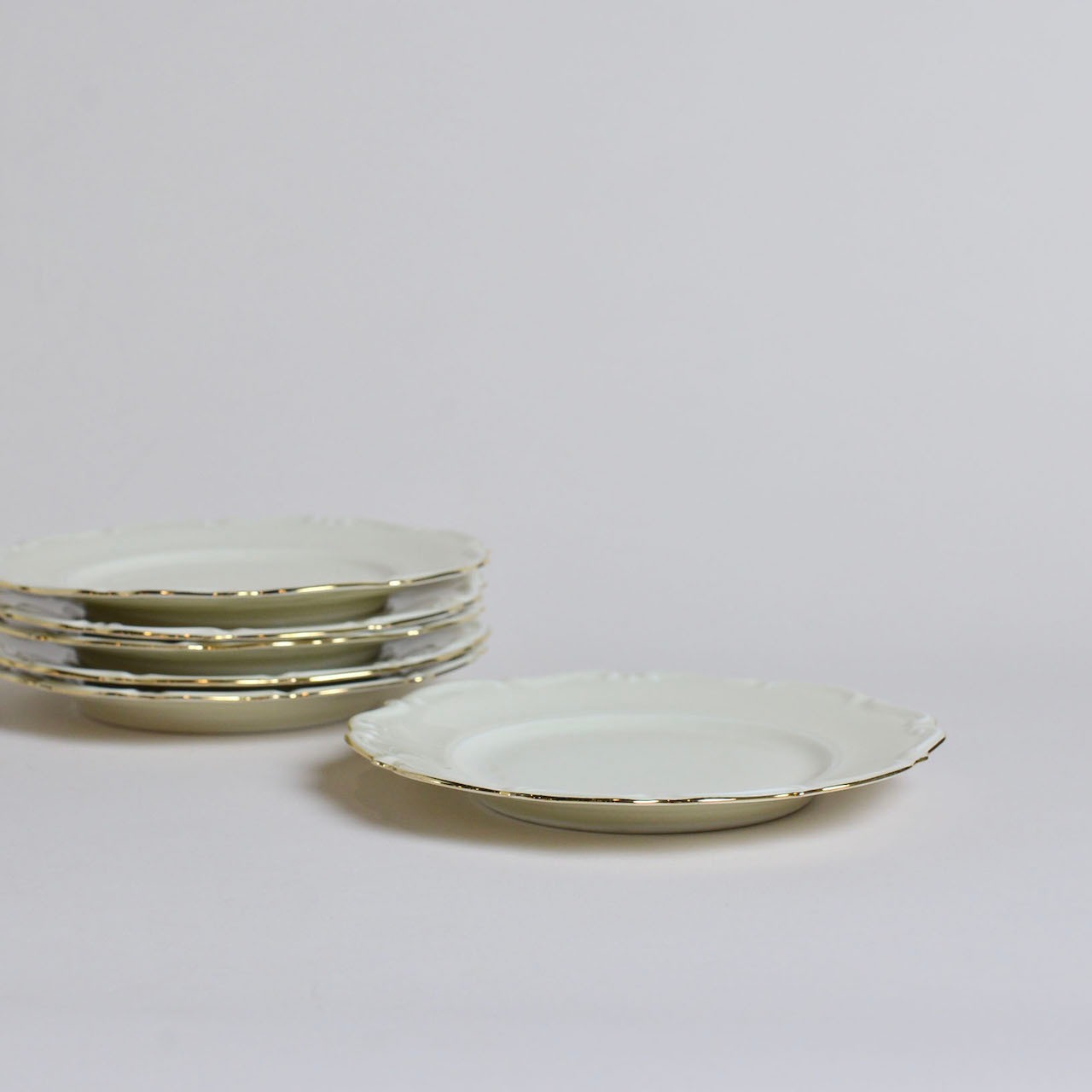 Plate / プレート〈 CT Tielsch Altwasser / カール ティエルシュ アルトワッサー / 食器 / 器 / 花リム / アンティーク / ヴィンテージ 〉112345