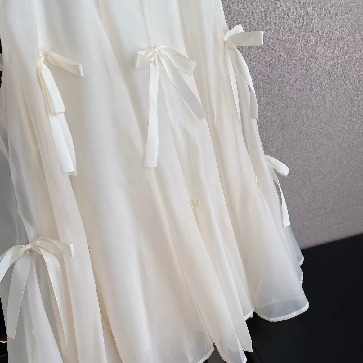 ribbon flare sleeveless tops