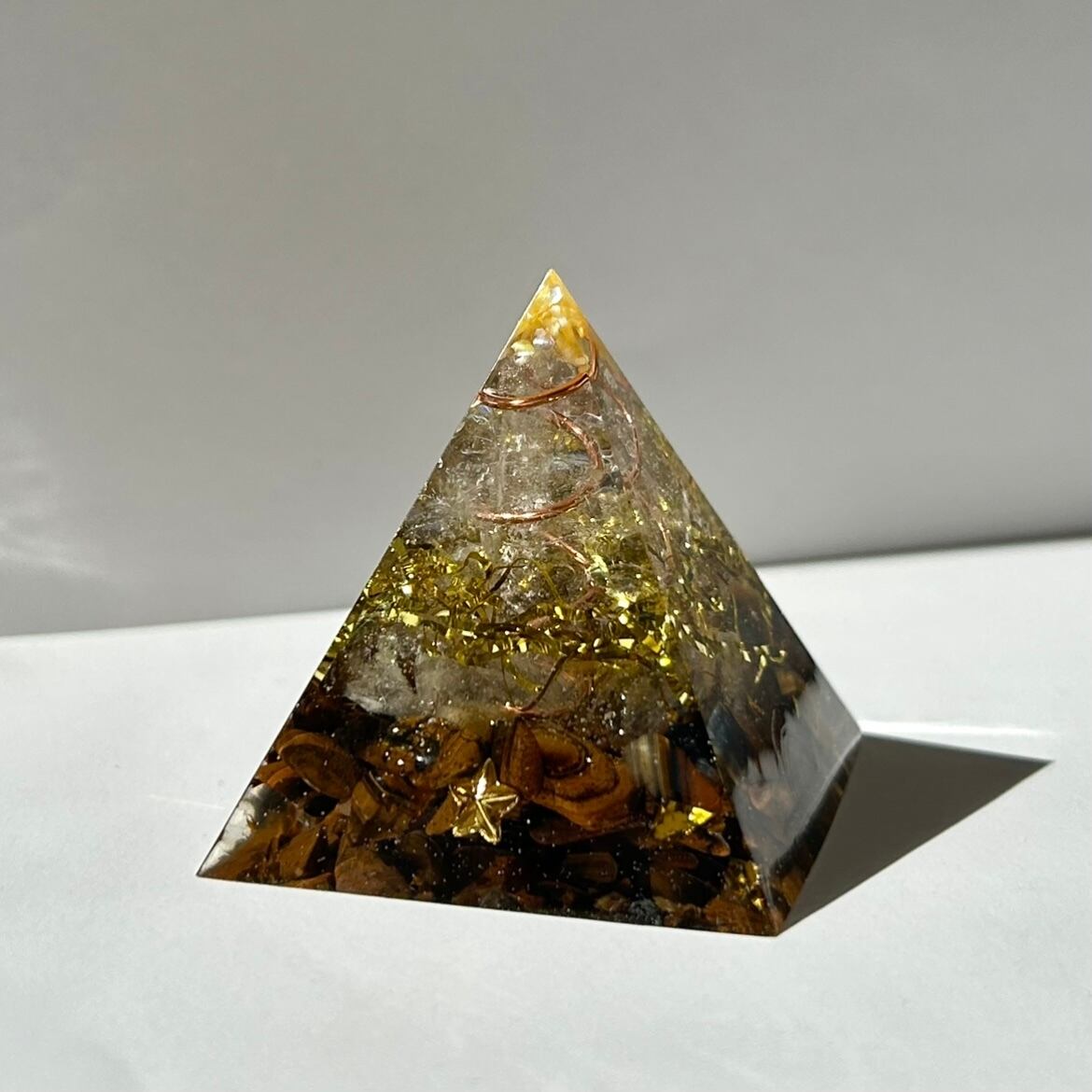 アパタイト+サンストーン共生 スフィア 天然石 | BLUE MOON STONE