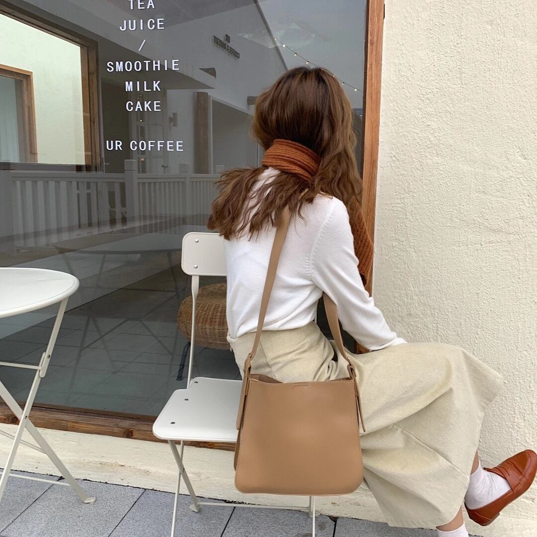 ポーチ付き ベルトバックル ショルダーバッグ AS75-690