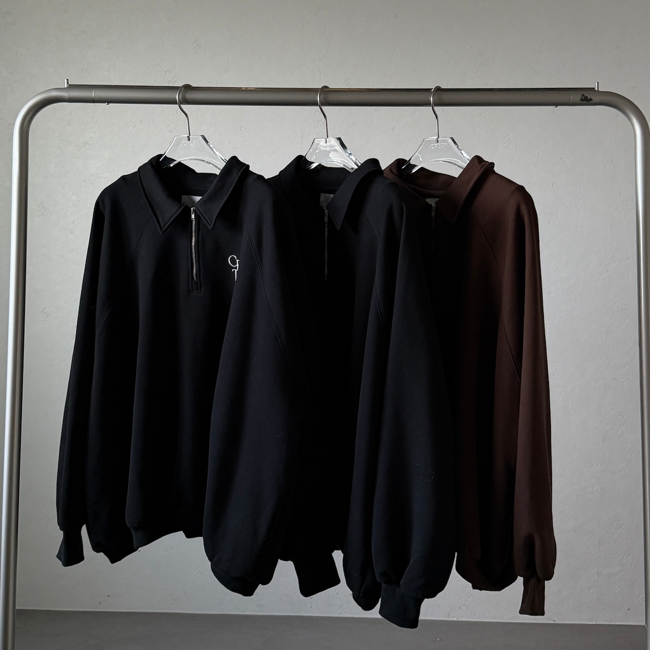 《名古屋先行販売》CFT.logo half sweat SH/black-logo black