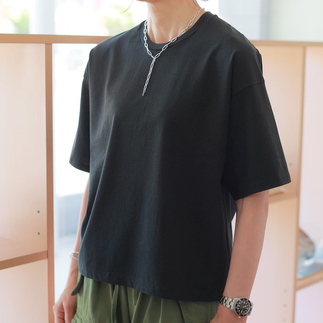 TICCA (ティッカ)　コンフォートコットン　エンブロイダ リー スクエア Tシャツ