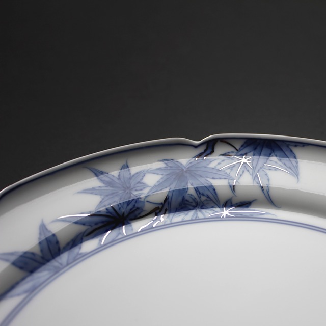 平戸松山窯　プラチナ付六彩花23プレート皿（地紋なし）