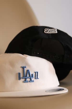 b"LA"zz Unstructured 5-Panel Snapback [WHITE x BLUEGRAY]