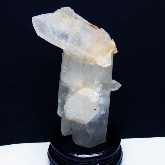 1.4Kg 水晶 クラスター 水晶 原石 マダガスカル産 台座付属 一点物 182-6776