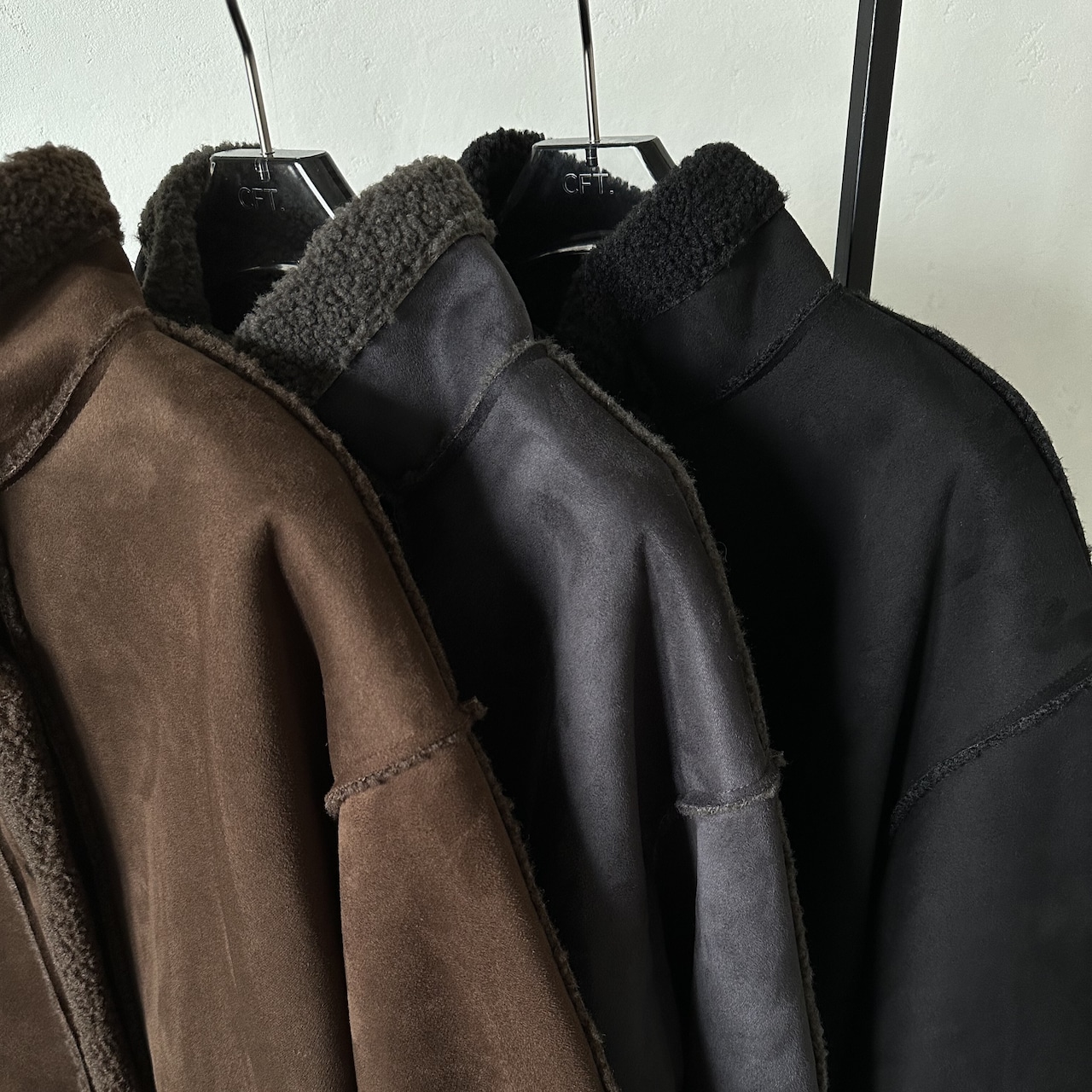 【受注予約1週間】スタンドカラームートンオーバーCO/ブラック