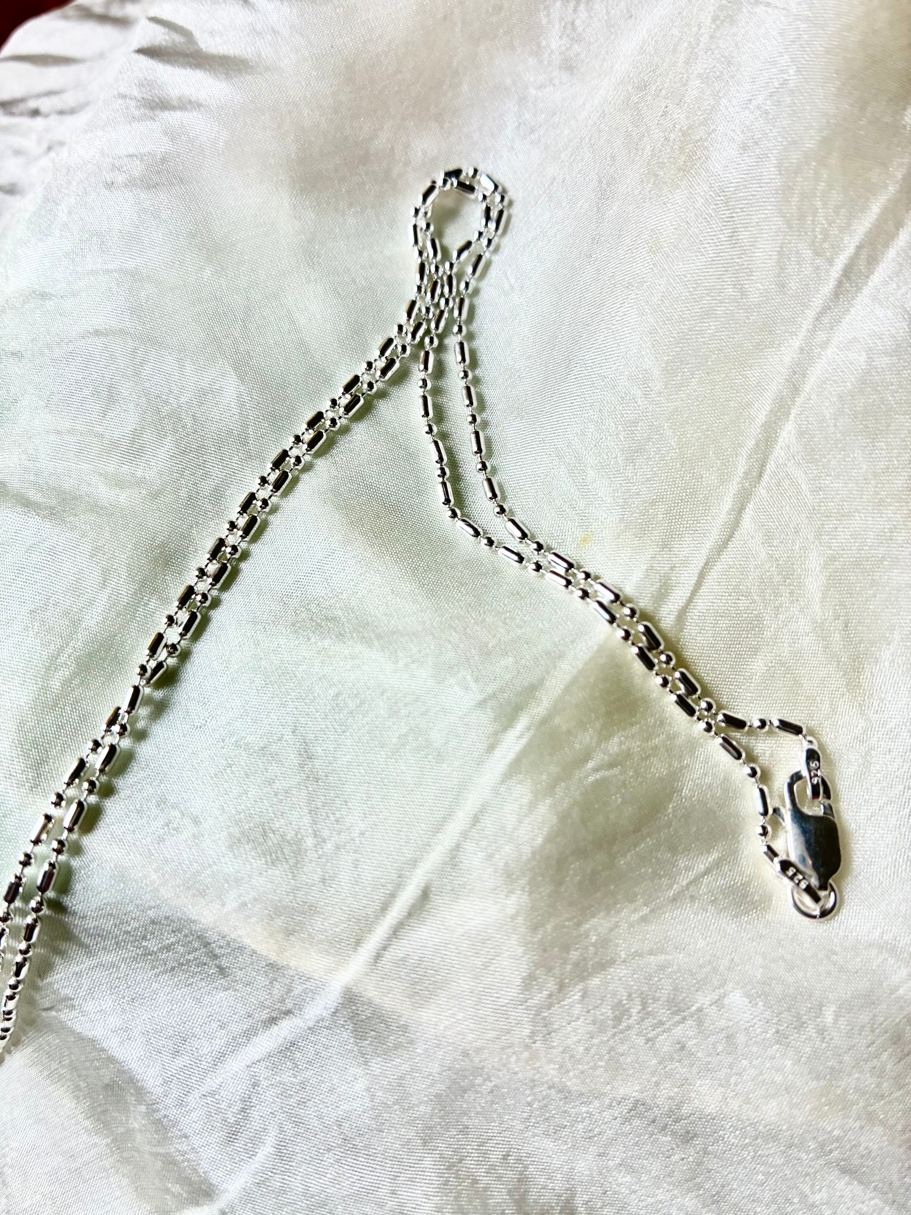 Kyanite〜冷静と魔法〜 necklace