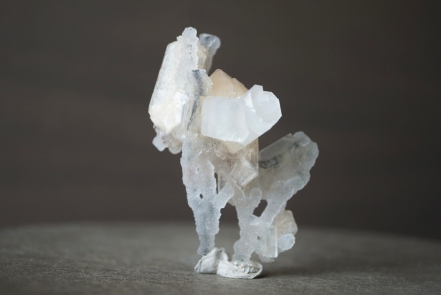 アポフィライト/カルセドニー/スティルバイト Apophyllite/Chalcedony/Stilbite 1390