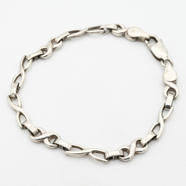 Dainty Eternity Design Minimum Style Link Bracelet / Denmark