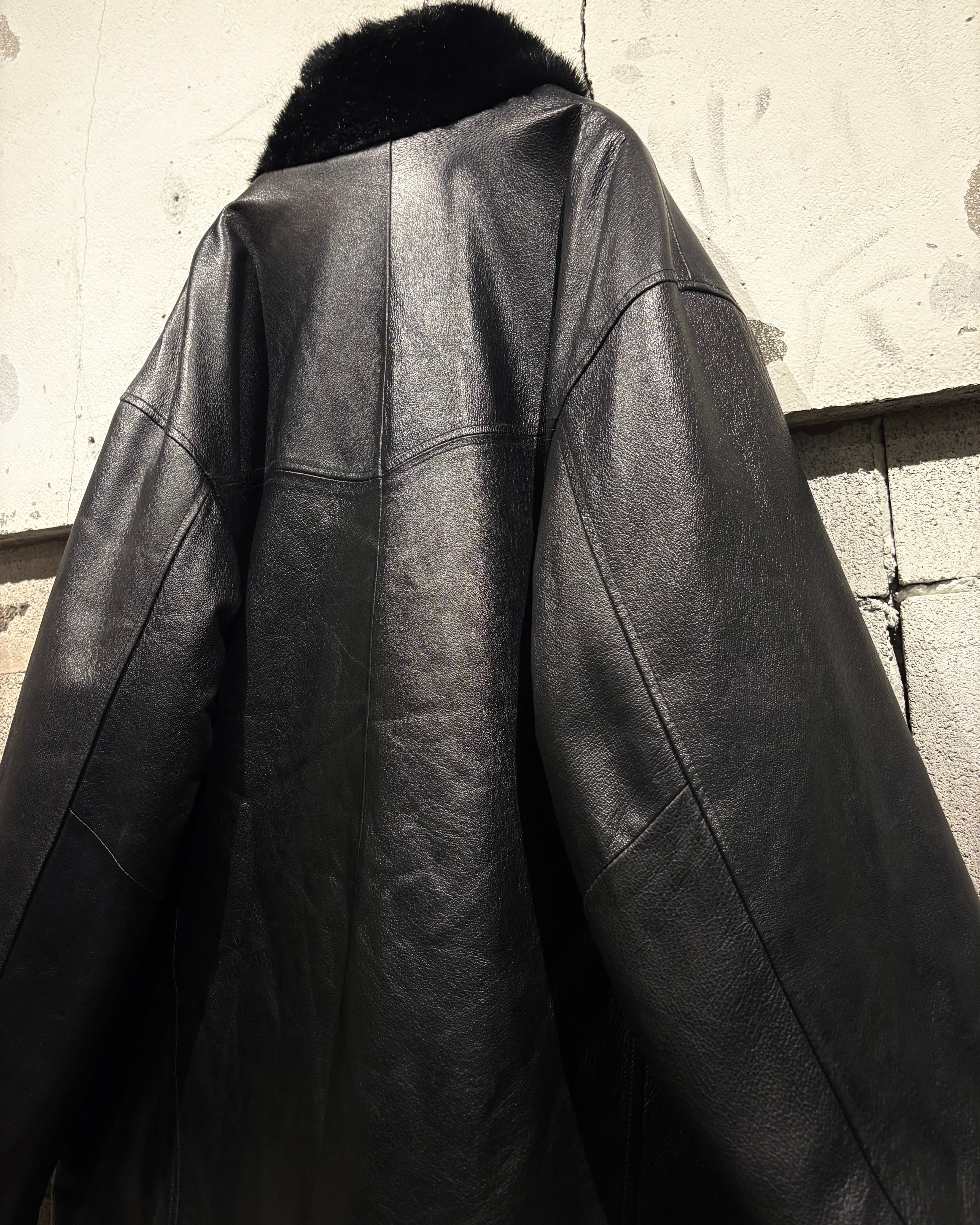 Caka otto】“Reversible” Leather × Faux Fur Zip Up Jacket | Caka