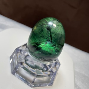 グリーンフローライト　卵