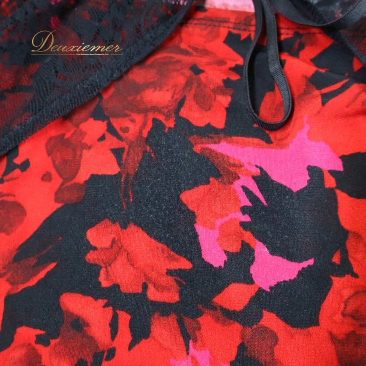 社交ダンス 衣装 トップス ブラウス ブラック系 チャコット Chacott レース 花柄 黒 赤 鮮やか 練習 レッスン 伸縮 ストレッチ 上品 かわいい 長袖 華やか リボン ダンス衣装 パーティー レッド系