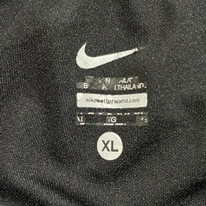 【NIKE】XL ビッグサイズ トラックパンツ TRACK PANTS ジャージパンツ ダボパン ジャージ下 スウッシュ 刺繍ロゴ ベンチレーション メッシュ 黒 ナイキ US古着