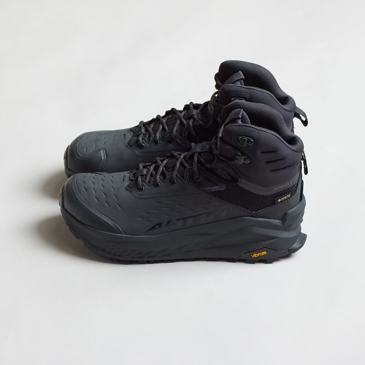 ALTRA（アルトラ）W OLYMPUS 6 HIKE MID GTX（オリンパス 6 ハイク