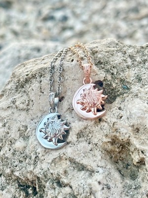 LIFE is 8th anniversary 【moon＆sun】グリーンゴールド・ゴールド・ピンクゴールド ￥12,000(￥13.200)