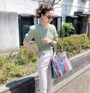 春ニット セーター Vネック 半袖 ショート丈 ケーブル編み トップス レディース 春夏