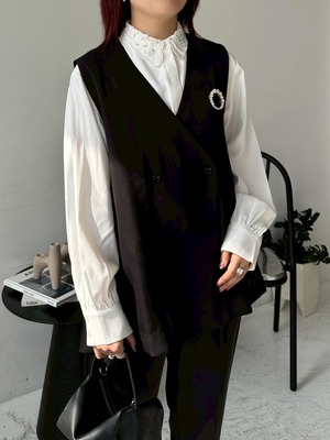 ロージー  Rosiee 後ろペプラムベスト