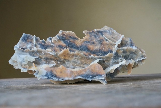 カルセドニー / クローライト ② Chalcedony / Chlorite