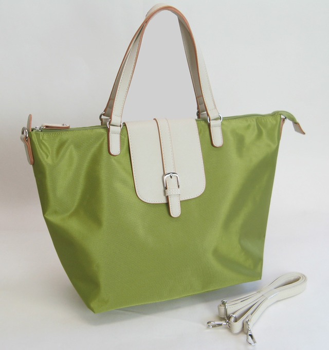 ナイロン×合皮ボストン型 コンパクトボストン 旅行 台形型 コンパクトボストン