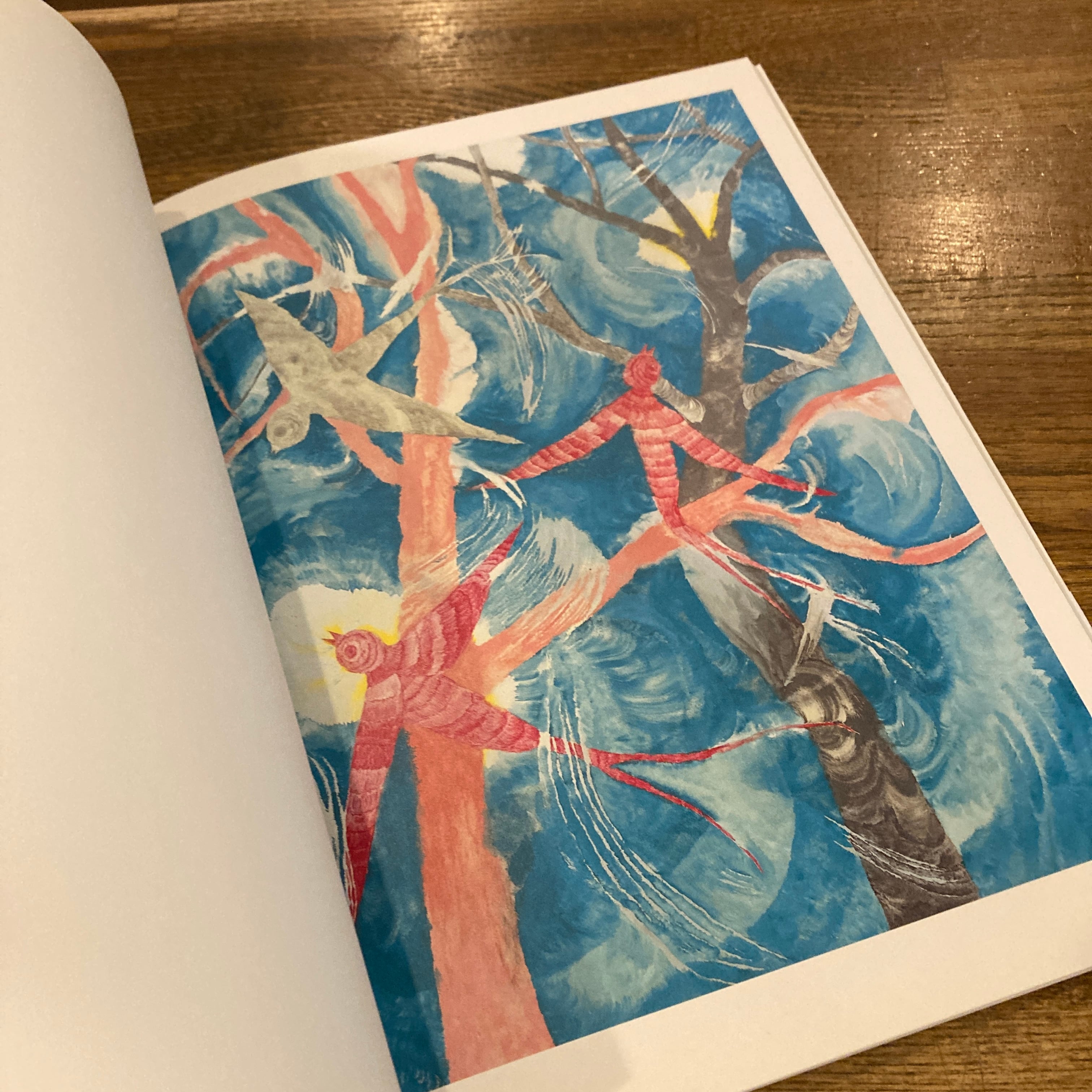 Fluttering far away 遠くの羽音 / 村瀬恭子、監修｜豊田市美術館 | 百年