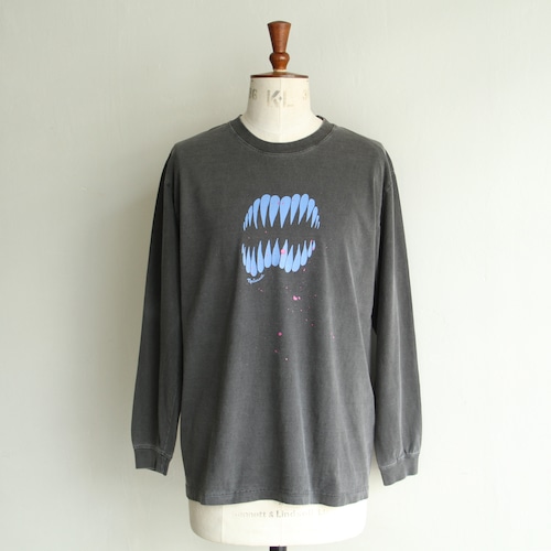 Naturals.   Screaming hart long sleeve t-shirt